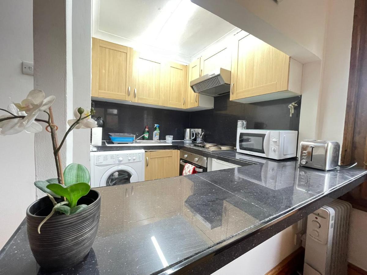 Private Double Room In Stratford London Exterior photo
